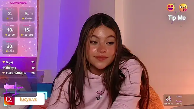 LucyEvans_'s cam snapshot