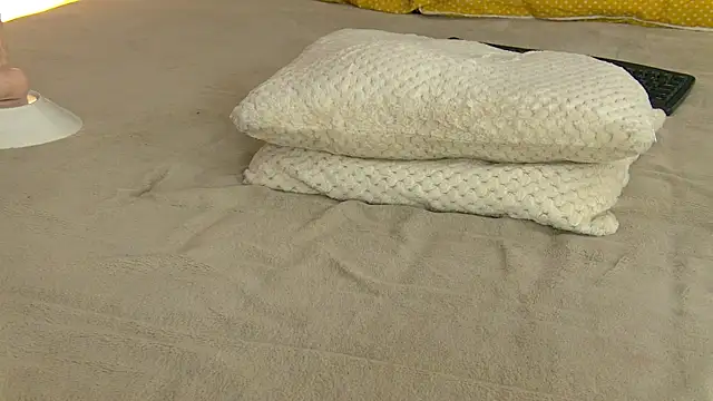 Yanira_Muslim live sex cam