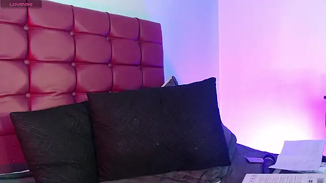 megan_lover's cam snapshot