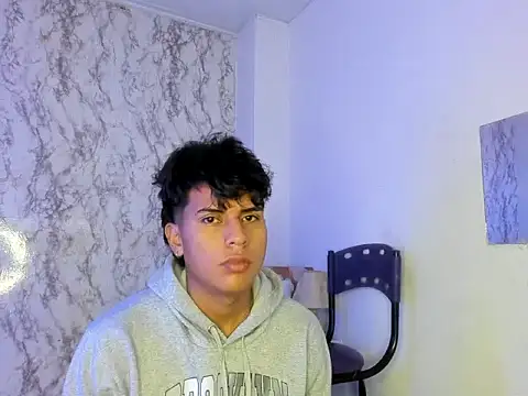 Valentino_Lane live sex cam