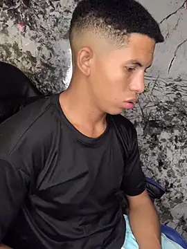 juan_lugo_hot's cam snapshot