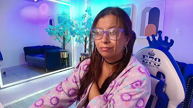 Amber__rouge's cam snapshot