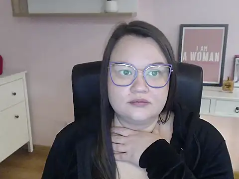 HollyDanceSoul's cam snapshot