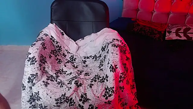 amber_miller18's cam snapshot