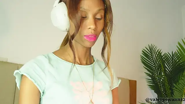 Valery_Swan1's cam snapshot