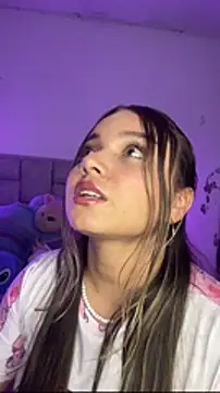 AnnyLopezzz_'s cam snapshot