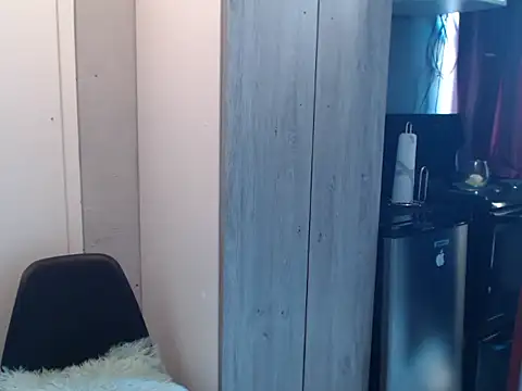 THREEHOLESPLEASURE99's cam snapshot