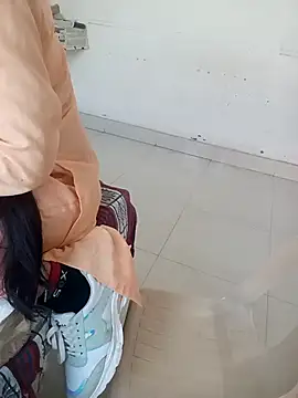 Sarita-school's cam snapshot