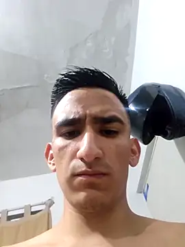 Cesarhott123 live sex cam