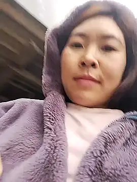 Yiyoongg live sex cam