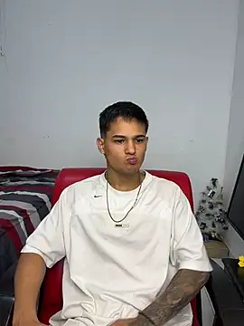 Alex_mojica live sex cam