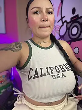 Megaan__More's cam snapshot