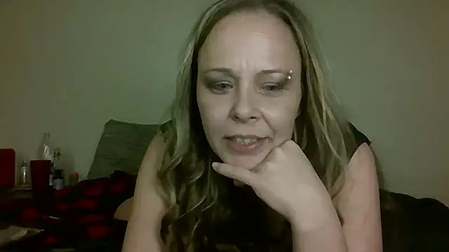 QUEEN_OF_MEN's cam snapshot