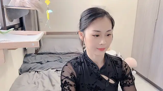 BabyOneDaily's cam snapshot