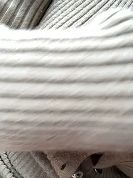 May-Squirt live sex cam