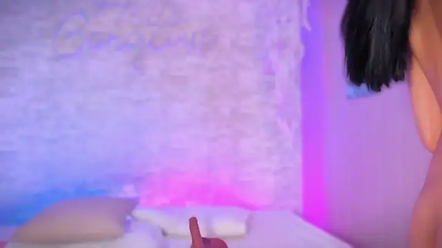 ayla_lux's cam snapshot