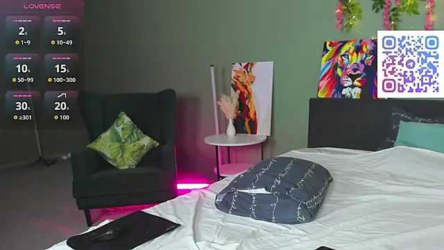 Lisbeth__Salander's cam snapshot