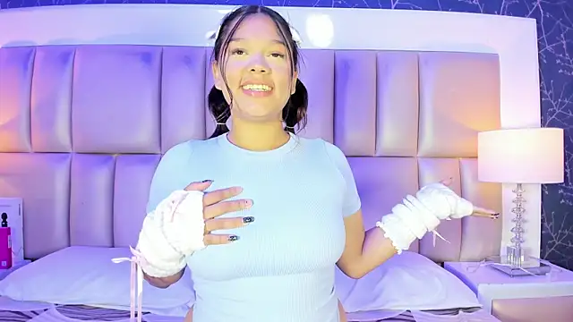 HatsaJones's cam snapshot