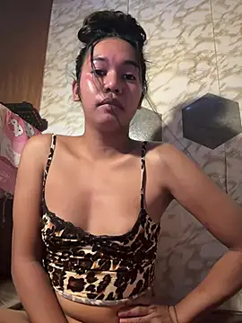 youryummybaby live sex cam