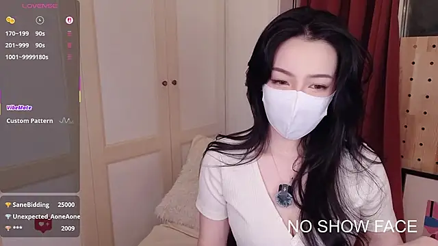 nayomi_34f live sex cam