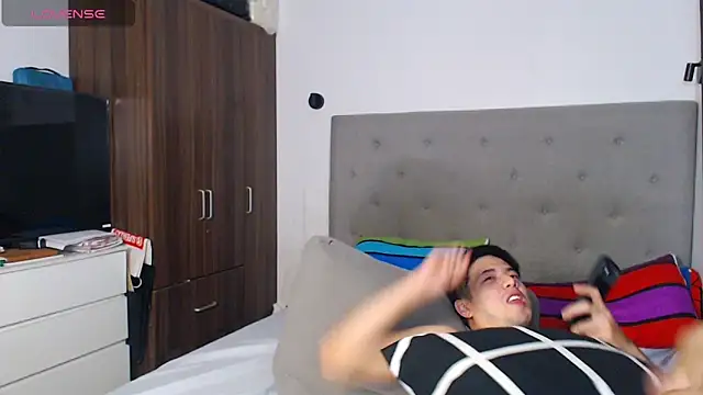 Addictiveboi's cam snapshot