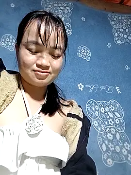 Noelle-e's cam snapshot