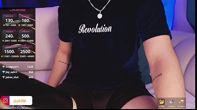 Guccy_Boy_Club's cam snapshot