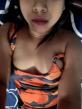 hornyzinia123's cam snapshot