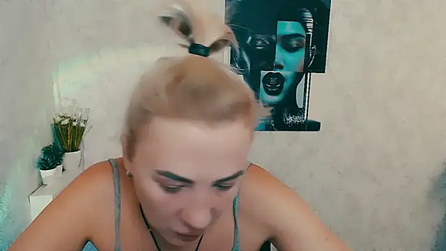 EmmaCat_'s cam snapshot