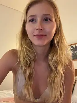 LunaRase live sex cam