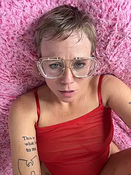 goodgirlbabydoll's cam snapshot