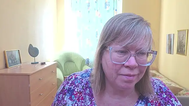 Emma_Eclipsee's cam snapshot