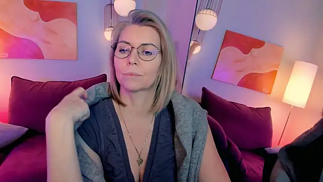 Annie_Light's cam snapshot