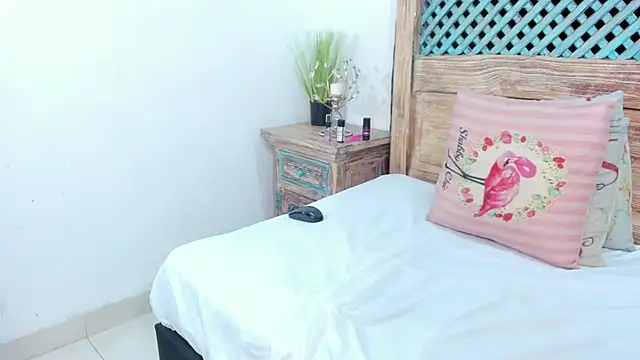 Cassandra_Armani's cam snapshot