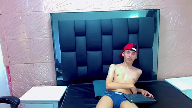 thaigo_twink38 live sex cam