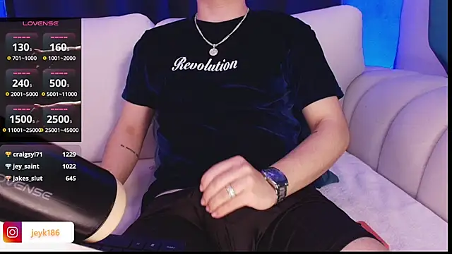 Guccy_Boy_Club's cam snapshot