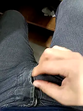 Yaman_33's cam snapshot