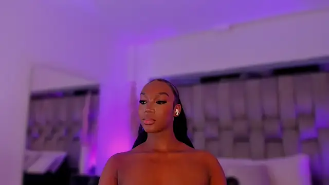 ChaynnaCooper's cam snapshot