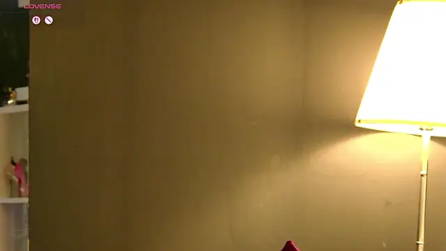 MaddyHeart's cam snapshot