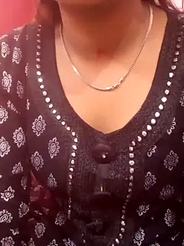 pari_rani7's cam snapshot