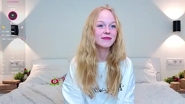 GhisllaineWestler's cam snapshot