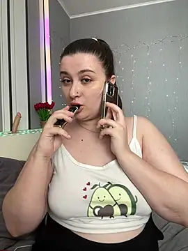 lipsi_vikki's cam snapshot