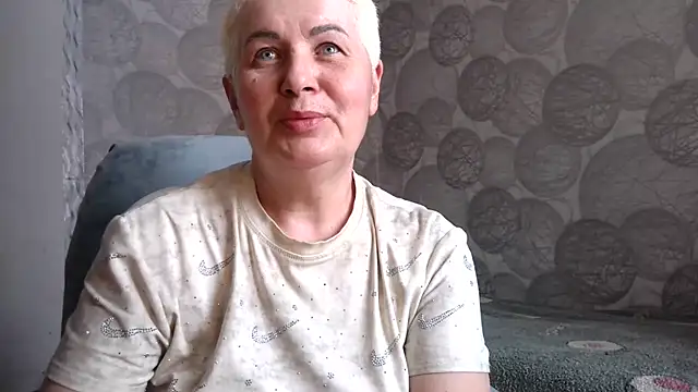 NicoleOlla live sex cam