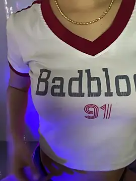 Bonne_wet live sex cam