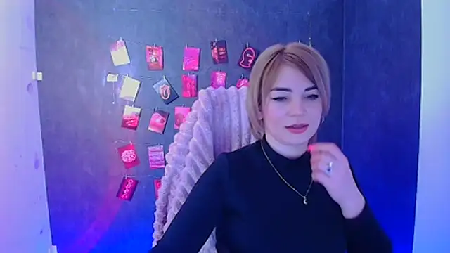 CuttieEmma's cam snapshot