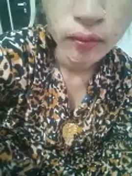 khushi_rawat's cam snapshot