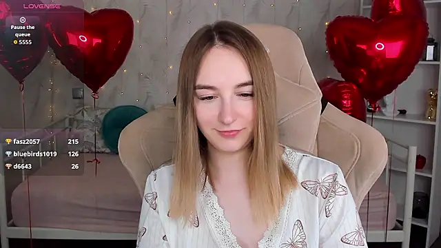 Shy_Polly's cam snapshot