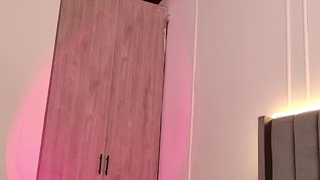 Ice_Princess_ live sex cam