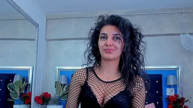 YasmineDelight's cam snapshot