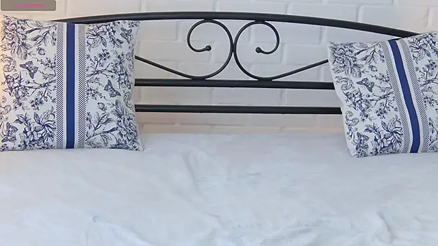 AlexsisFaee's cam snapshot